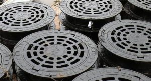Виды и особенности канализационных люков оптом